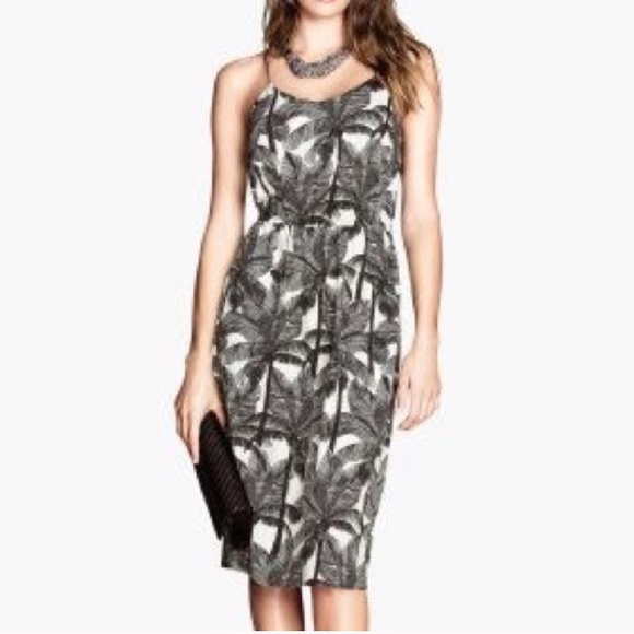 Adorable Palm Leaf Print Sun Dress - Picture 3 of 8